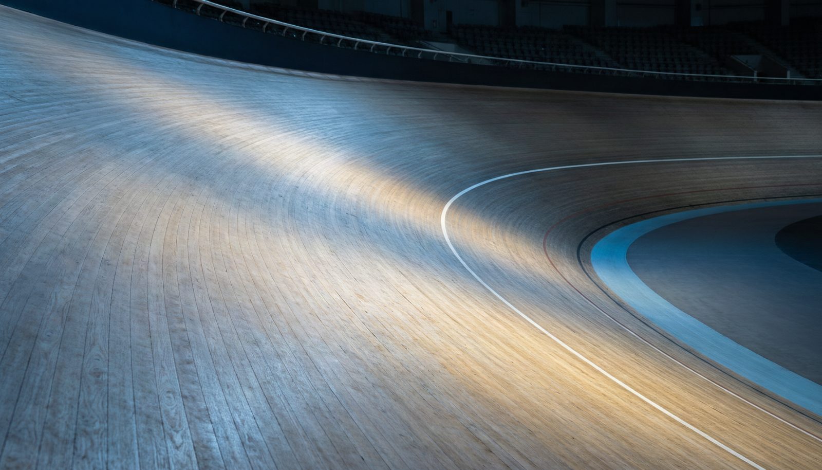 考克斯刷新世界纪录，1公里计时赛再夺世界冠军
